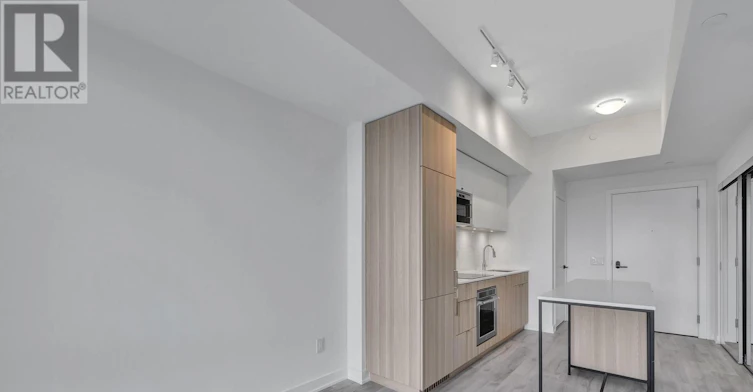 324-220 Missinnihe Way, Mississauga, ON, L5H 0A9 - 7