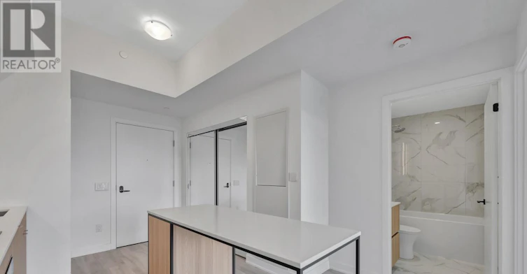 324-220 Missinnihe Way, Mississauga, ON, L5H 0A9 - 14