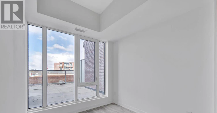 324-220 Missinnihe Way, Mississauga, ON, L5H 0A9 - 4