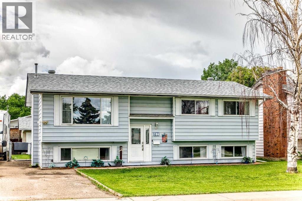 67 Newcombe Crescent, Red Deer, AB, T4P 1T9