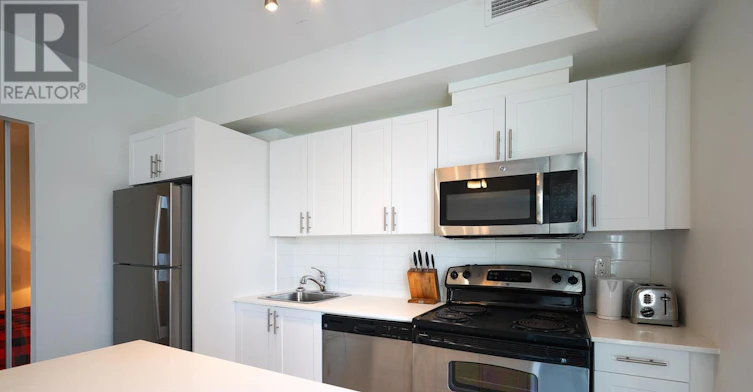 229-100 Bond Street E, Oshawa, ON, L1G 0B7 - 12