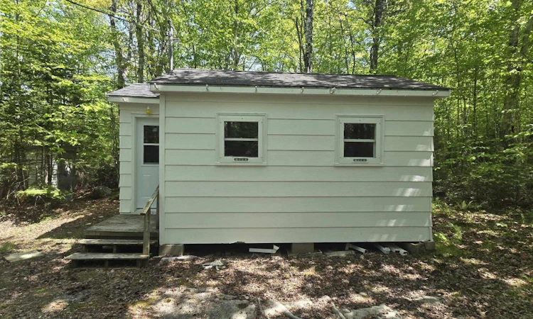 289 Hunts Lake Road