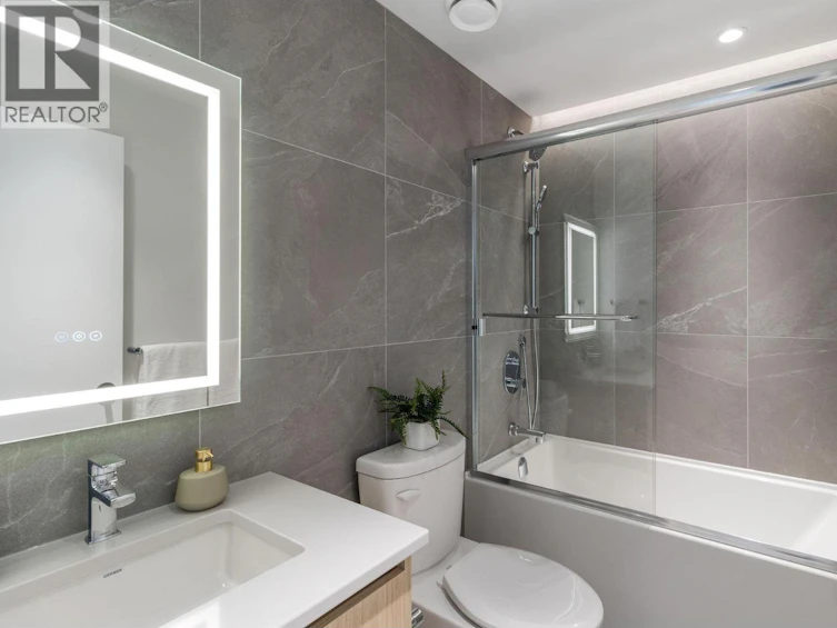 203-3051 Abbott Street, Kelowna, BC, V1Y 0P1 - 11