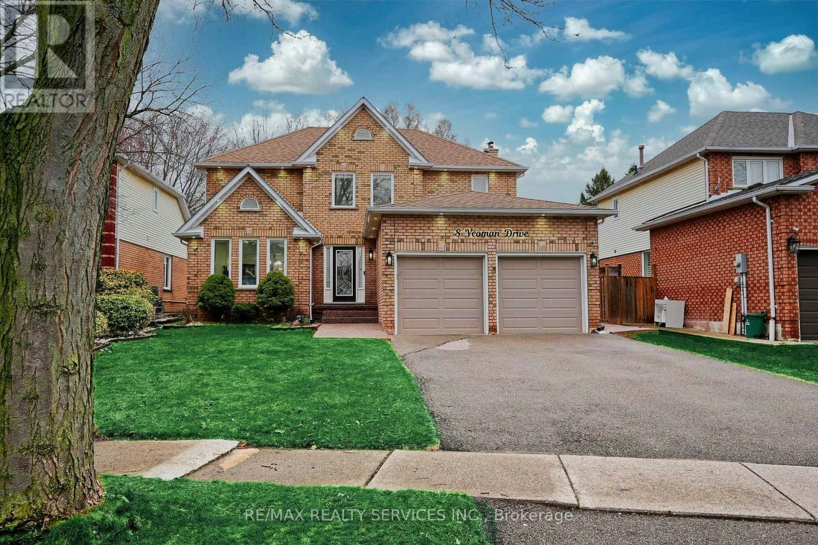 8 Yeoman Drive, Brantford, ON, N3R 7S8