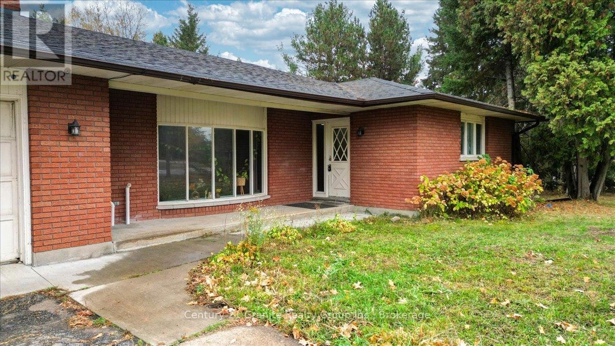 1-4 Maxwell Settlement Road, Bancroft, ON, K0L 1C0 - 2