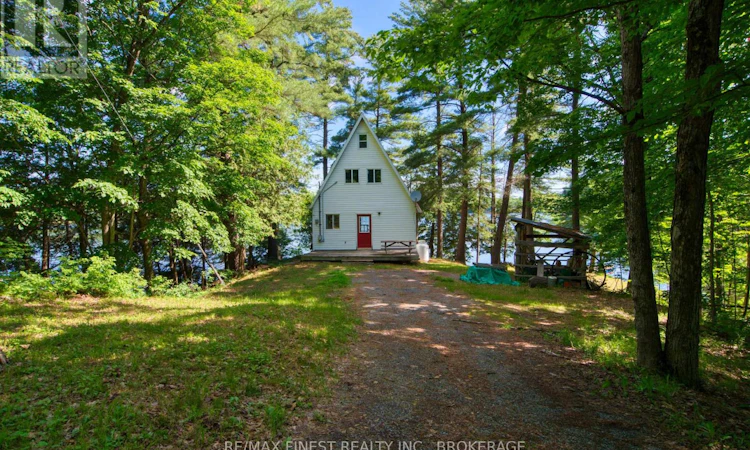 1086 Salamander Lane