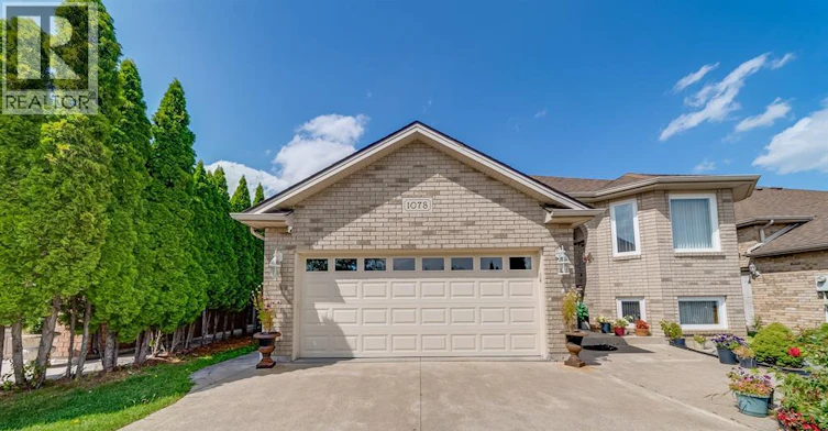 1078 Imperial, Windsor, ON, N9G 2T4