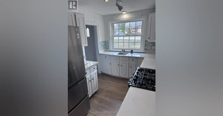 804 Shadeland Avenue, Burlington, ON, L7T 2M1 - 7