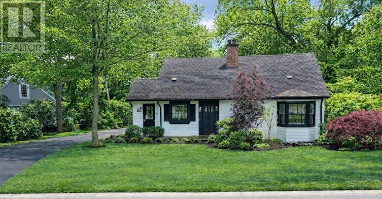 804 Shadeland Avenue, Burlington, ON, L7T 2M1 - 2