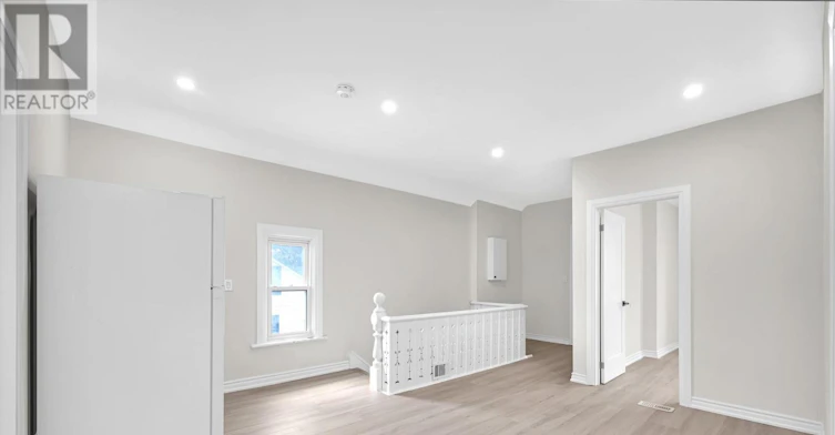 108 Lindsay Street S, Kawartha Lakes, ON, K9V 2M6 - 5