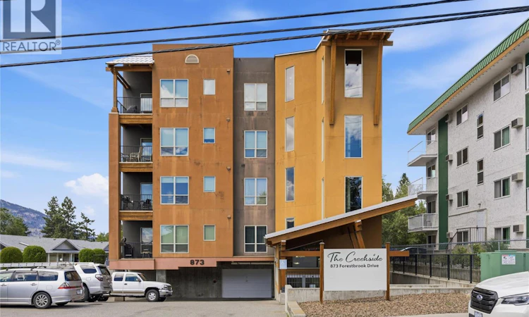 302-873 Forestbrook Drive