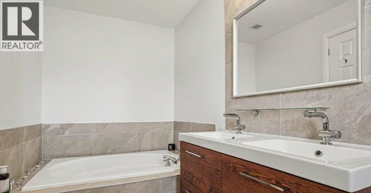 2064 Dunollie Crescent, Ottawa, ON, K2W 1H6 - 10