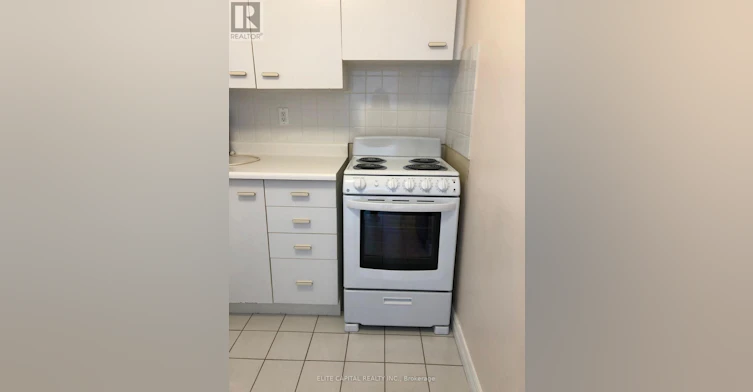 2210-1055 Bay Street, Toronto, ON, M5S 3A3 - 16