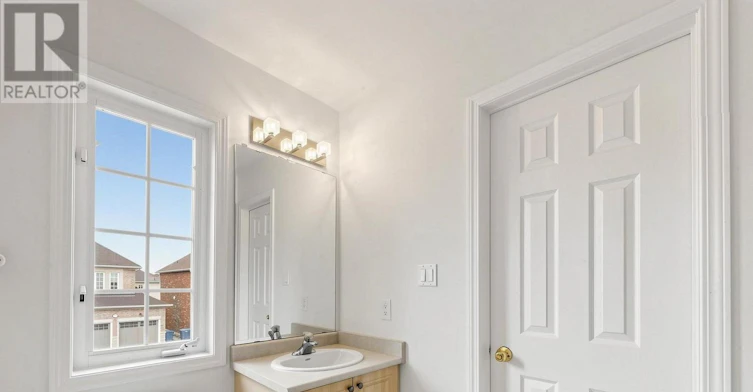 25 Shorten Place, Ajax, ON, L1T 0E9 - 34