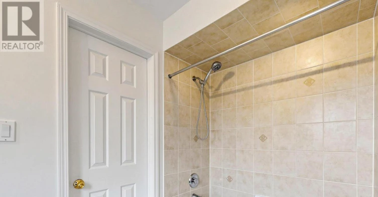 25 Shorten Place, Ajax, ON, L1T 0E9 - 35