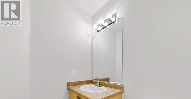 25 Shorten Place, Ajax, ON, L1T 0E9 - 17