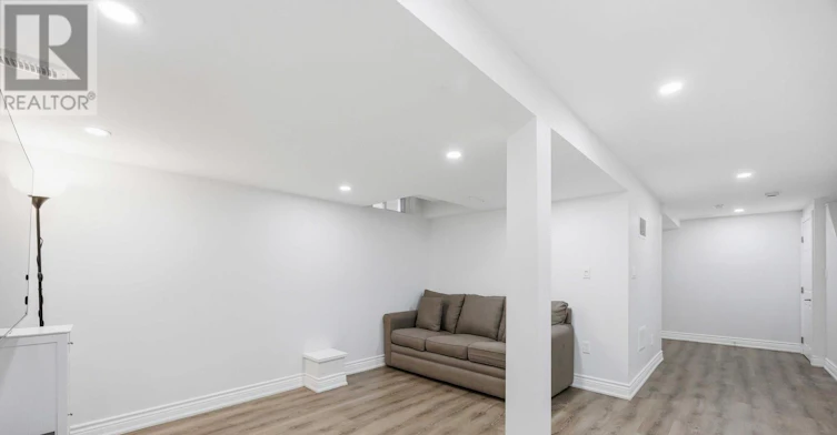 BSMT-140 Laramie Crescent, Vaughan, ON, L6A 0R1 - 5