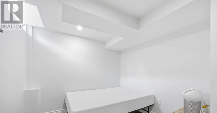 BSMT-140 Laramie Crescent, Vaughan, ON, L6A 0R1 - 12