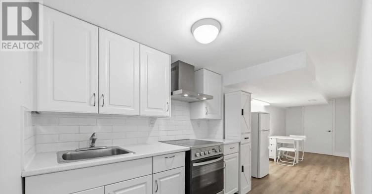 BSMT-140 Laramie Crescent, Vaughan, ON, L6A 0R1 - 7