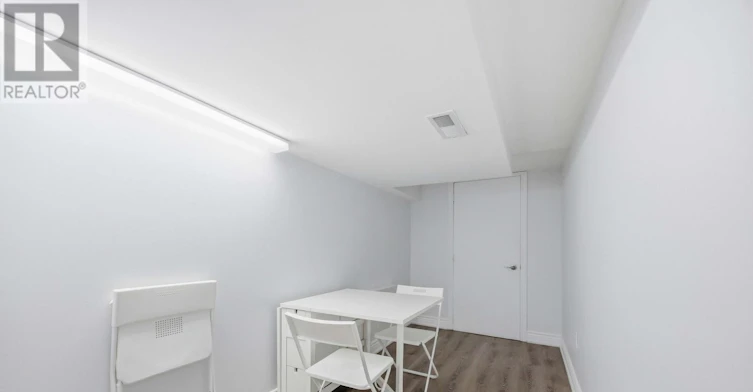 BSMT-140 Laramie Crescent, Vaughan, ON, L6A 0R1 - 13