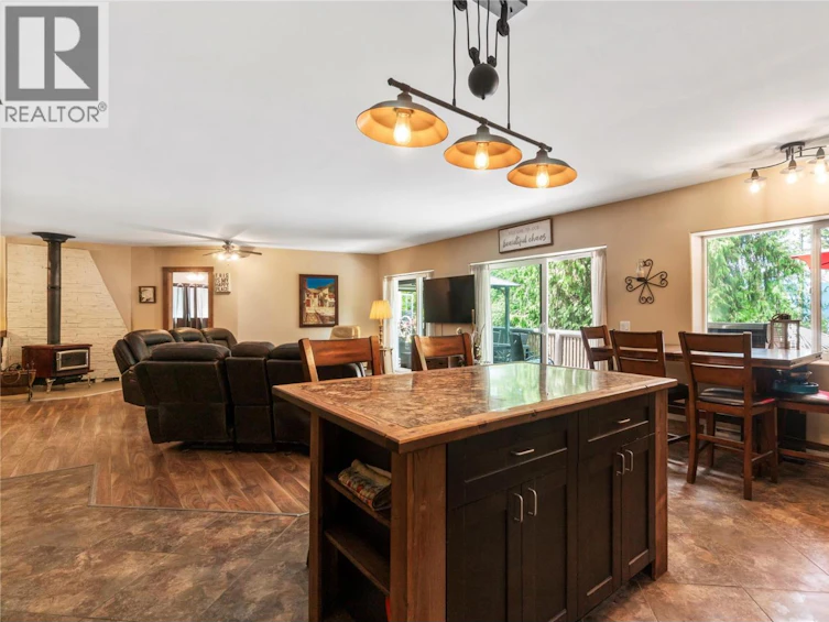 2593 Centennial Drive, Blind Bay, BC, V0E 1H1 - 70
