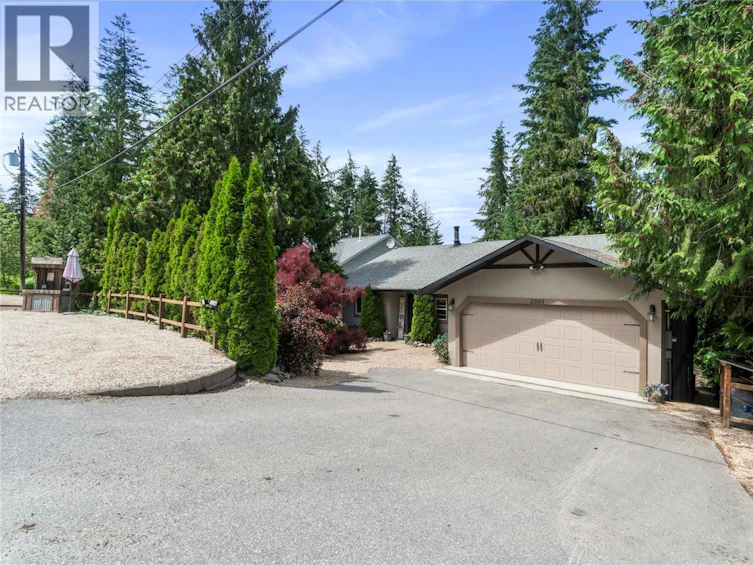 2593 Centennial Drive, Blind Bay, BC, V0E 1H1