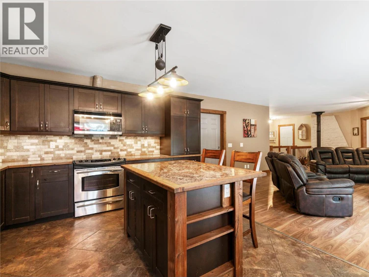 2593 Centennial Drive, Blind Bay, BC, V0E 1H1 - 72