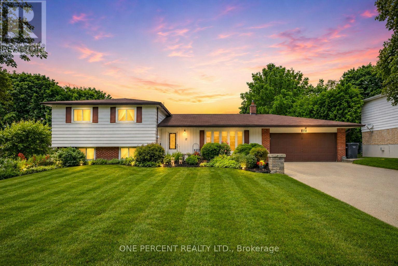 25 Hilltop Drive, Caledon, ON, L7C 1H6