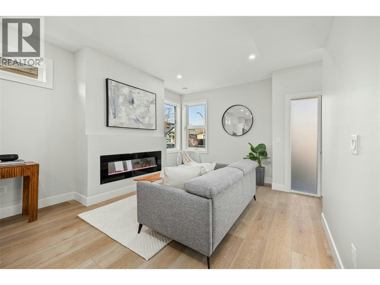 1-943 Fuller Avenue - 5