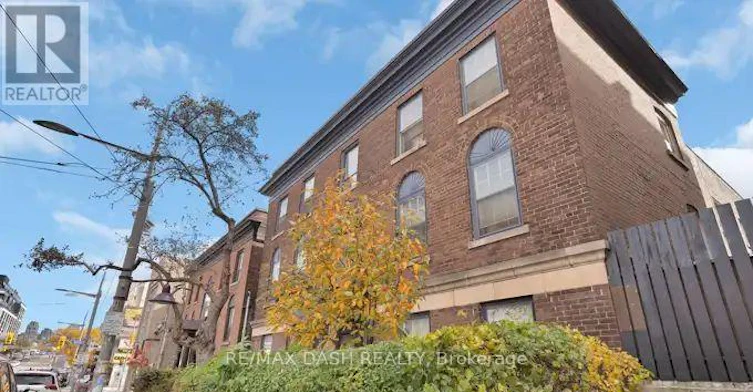 30-917 St Clair Avenue W, Toronto, ON, M6C 1C7 - 25
