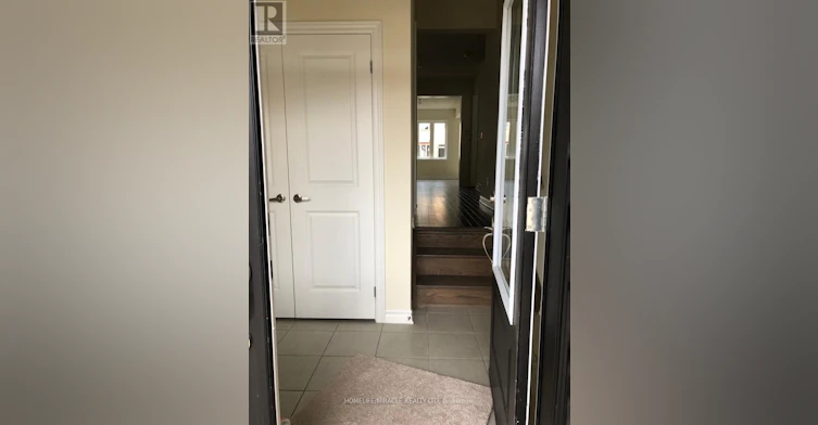 25 Closson Drive, Whitby, ON, L1P 0M9 - 2