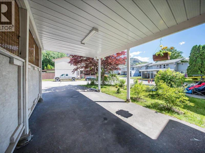 3358 Laurel Crescent - 4