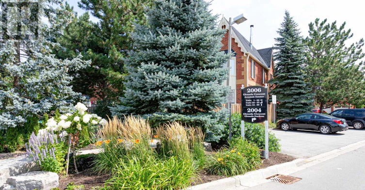 6-2006 Glenada Crescent, Oakville, ON, L6H 5R9