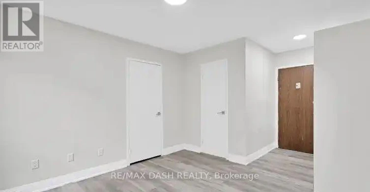 101-7 Thorburn Avenue, Toronto, ON, M6K 1C4 - 5