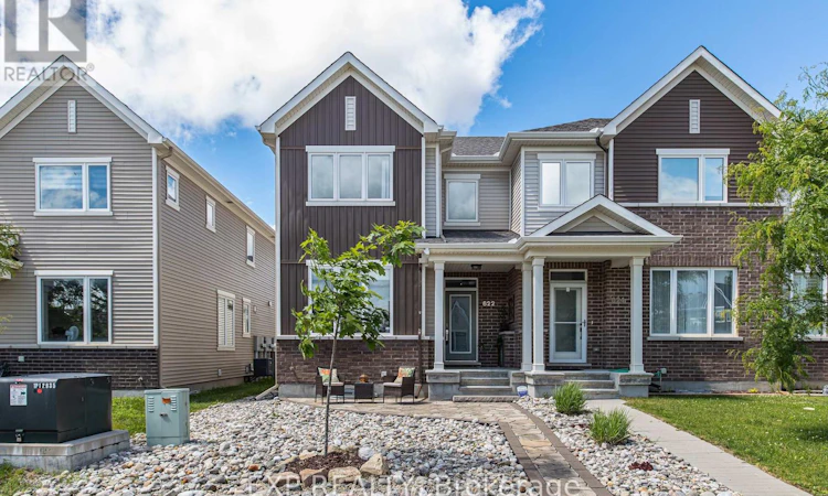 822 Horseshoe Falls Way