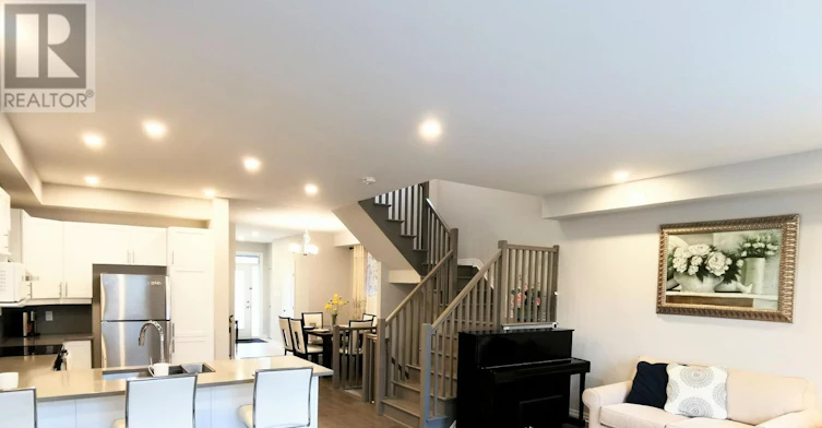 321 Lysander Place, Ottawa, ON, K1K 3X8 - 11