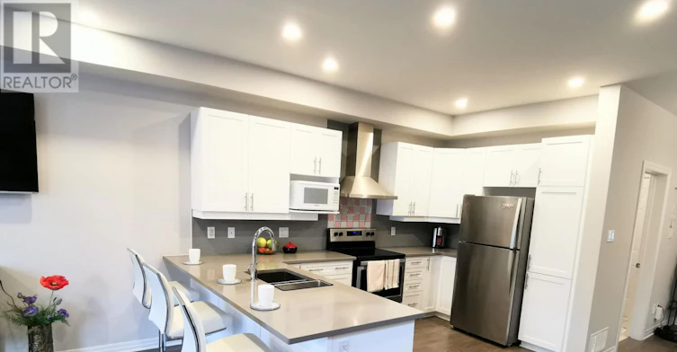 321 Lysander Place, Ottawa, ON, K1K 3X8 - 7