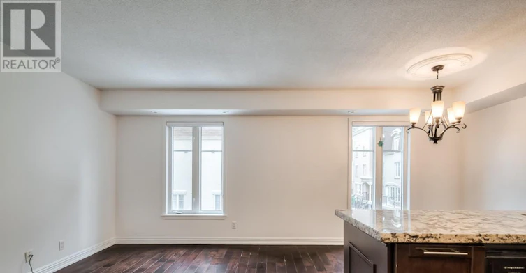 1215-21 Pirandello Street, Toronto, ON, M6K 3P4 - 5
