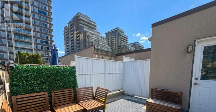 1215-21 Pirandello Street, Toronto, ON, M6K 3P4 - 19
