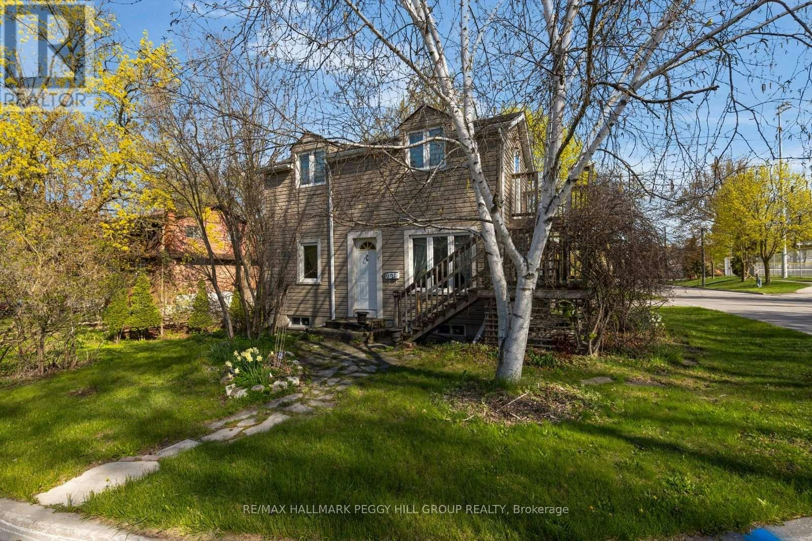 621 Lydia Street, Newmarket, ON, L3Y 1M4