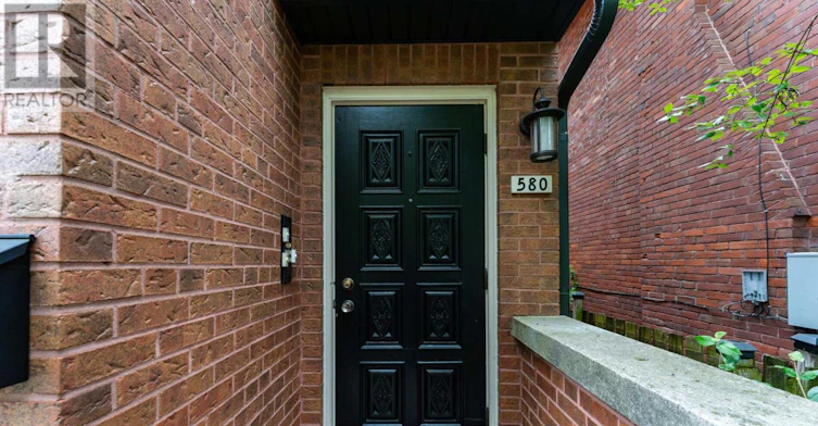 2ND FLOOR-580 Indian Road, Toronto, ON, M6P 2C2 - 3