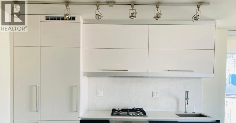 706-189 Keefer Street, Vancouver, BC, V6A 0C8 - 2