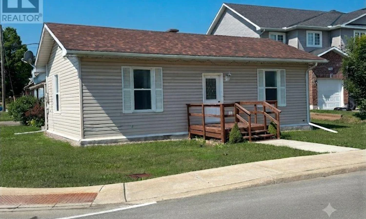 5 Norma Street S