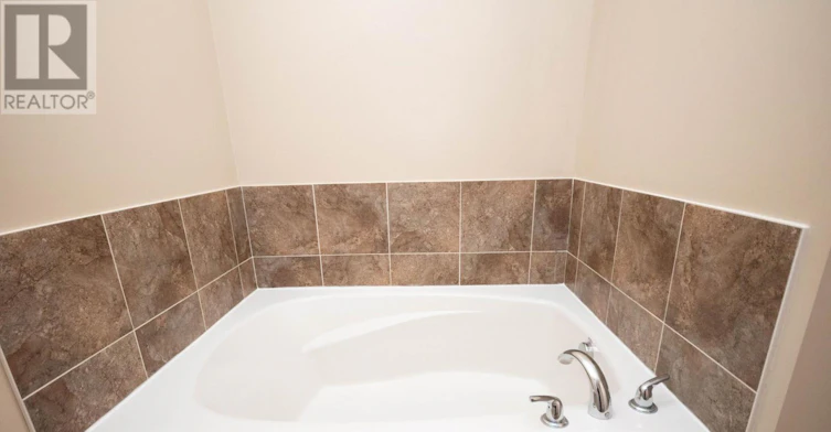 304 Citiplace Drive, Ottawa, ON, K2E 0A7 - 25