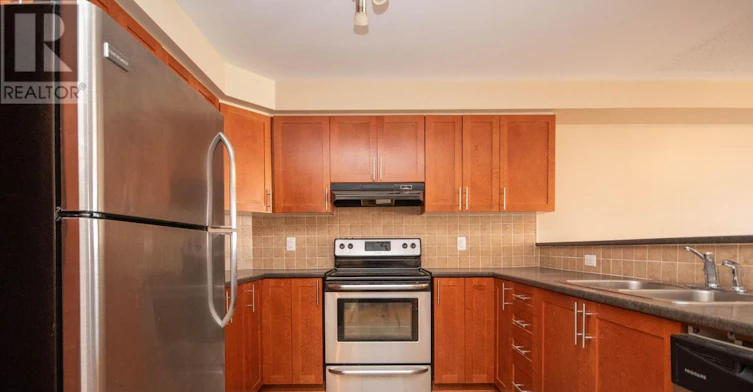 304 Citiplace Drive, Ottawa, ON, K2E 0A7 - 9