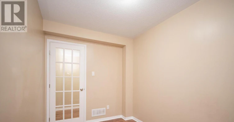 304 Citiplace Drive, Ottawa, ON, K2E 0A7 - 5