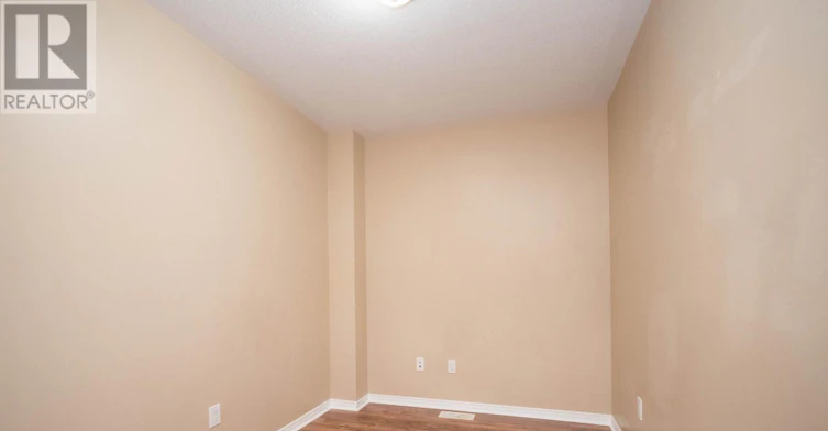 304 Citiplace Drive, Ottawa, ON, K2E 0A7 - 4