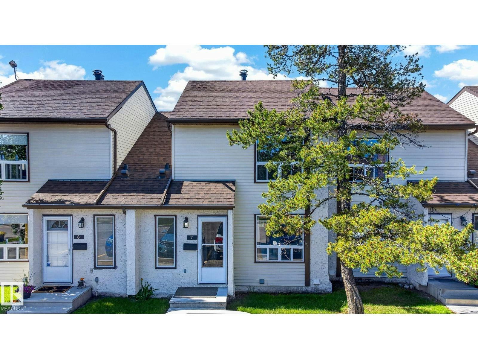 7-1651 46 Street NW, Edmonton, AB, T6L 5H2