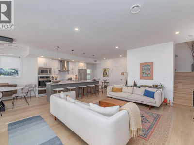 102-589 Churchill Avenue - 3