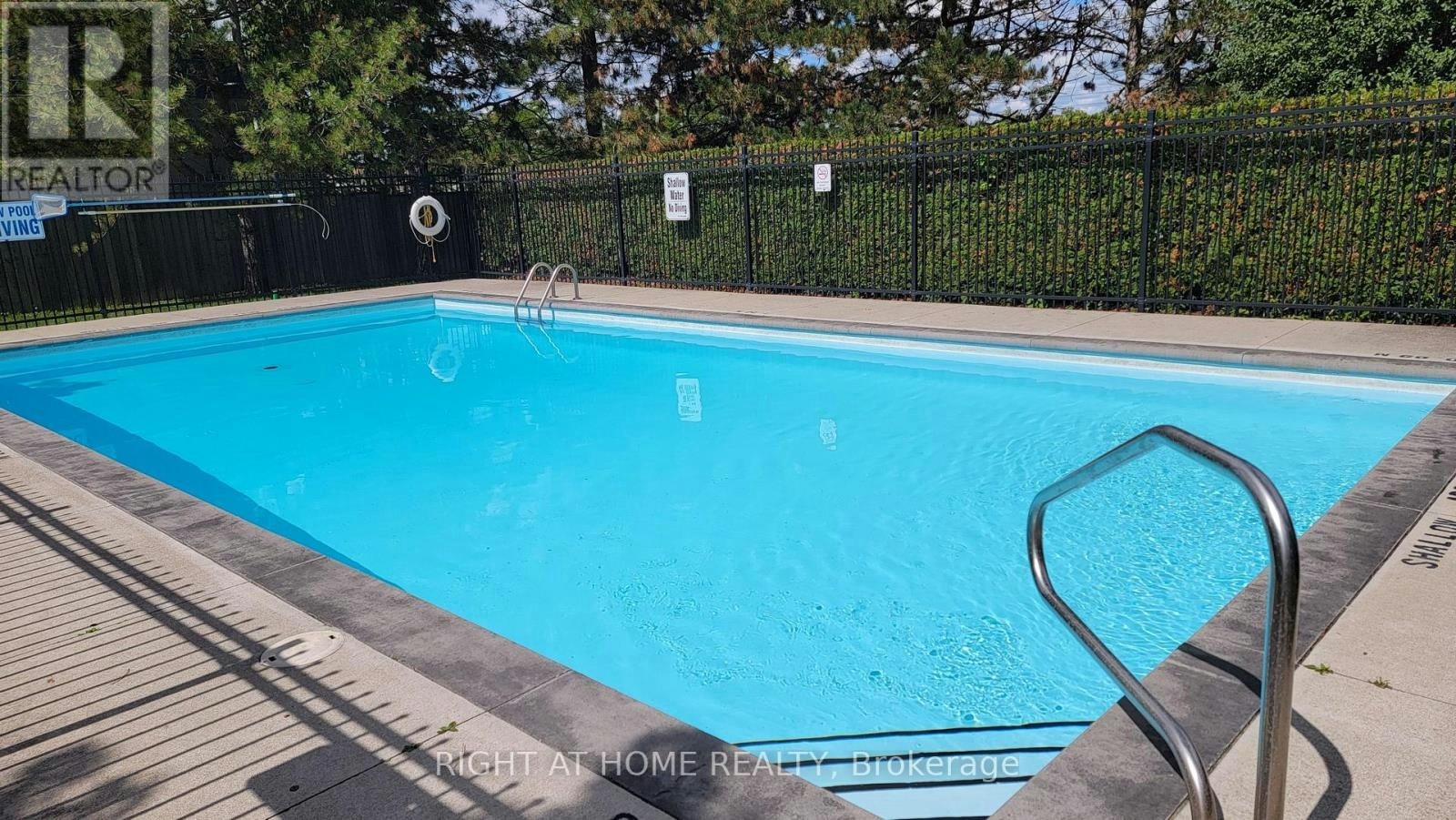108-733 Deveron Crescent, London, ON, N5Z 4X7 - 2